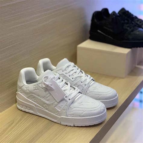 lv trainer sneaker white.